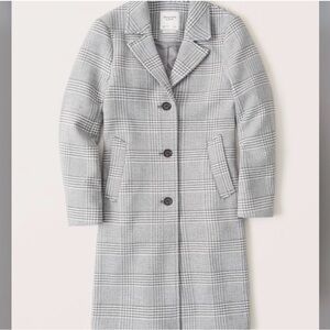 Abercrombie Dad coat.  Women's Gray Plaid Coat
